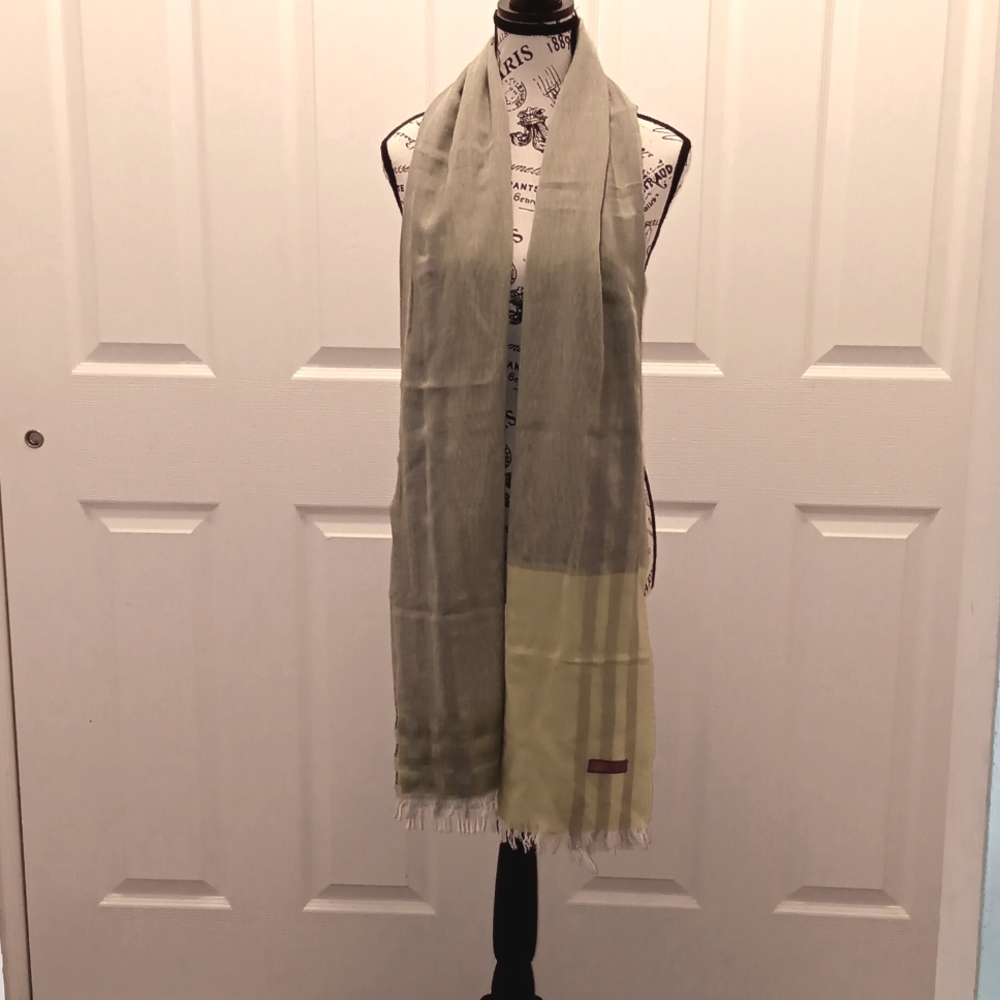 Neisha Crosland scarf